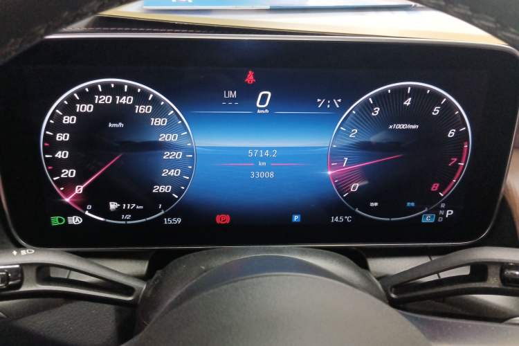 Used Mercedes-Benz GLC 2023 GLC 300 L 4MATIC Dynamic Edition 5-seater