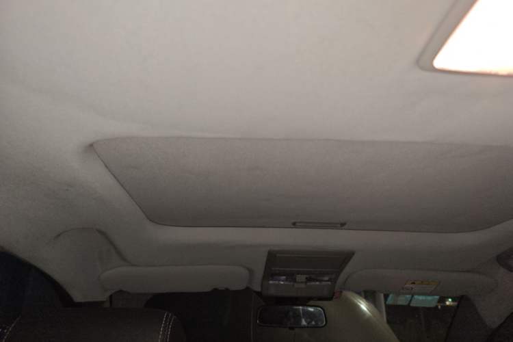 Used Chevrolet Captiva 2015 2.4L 4x4 Flagship Edition 7-Seater