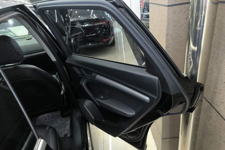 Used Audi Q5L 2020 45 TFSI Prestige Fashion Model
