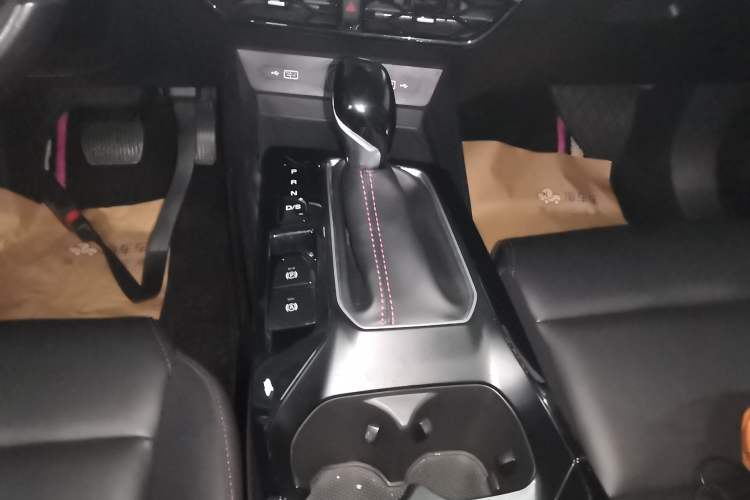 Used MG 5 2022 180 DVVT CVT Youth Flagship Edition