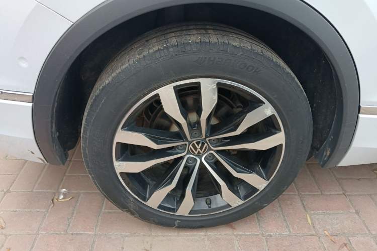 Used Volkswagen Tiguan L 2021 330TSI Automatic Two-Wheel Drive R-Line Enhanced Edition