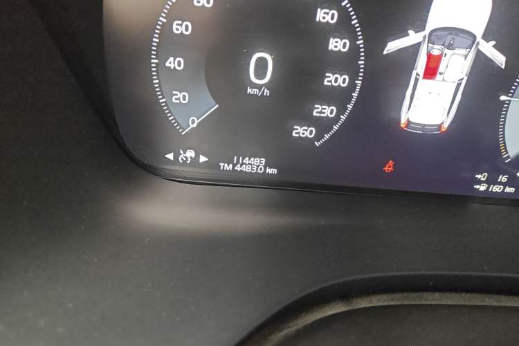 Used Volvo XC60 New Energy 2019 T8 E-Drive Hybrid Intelligent Luxury Sport Edition China VI
