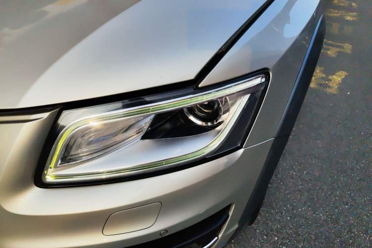 Used Audi Q5 2017 Plus 40 TFSI Technology Model
