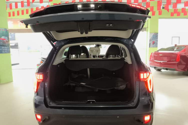 Used Lynk & Co 01 2019 2.0T Two-Wheel Drive Zhaopu Version China VI Standard
