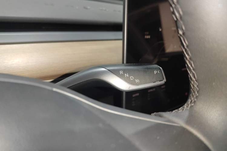 Used Tesla Model Y 2022 Rear-Wheel-Drive Version