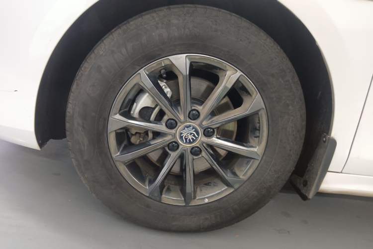 Used BYD Qin PLUS 2021 EV 420KM Commuter Edition
