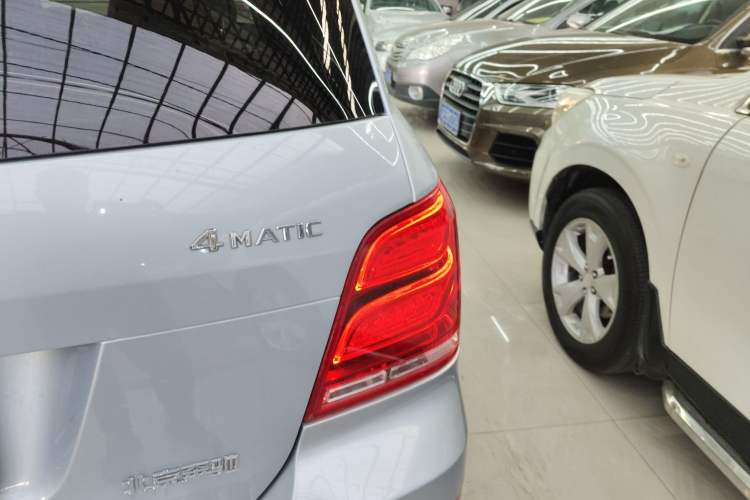 Used Mercedes-Benz GLK-Class 2015 GLK 260 4MATIC Dynamic Edition Ultimate Version
