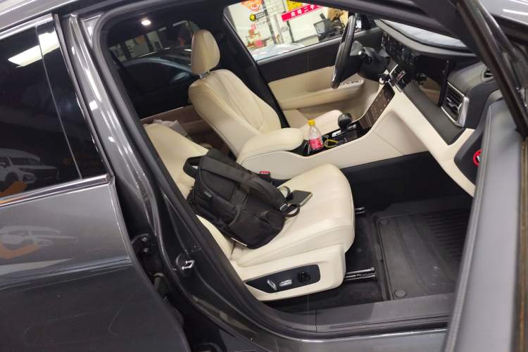 Used Li Auto ONE 2020 Extended-Range 6-Seater Version
