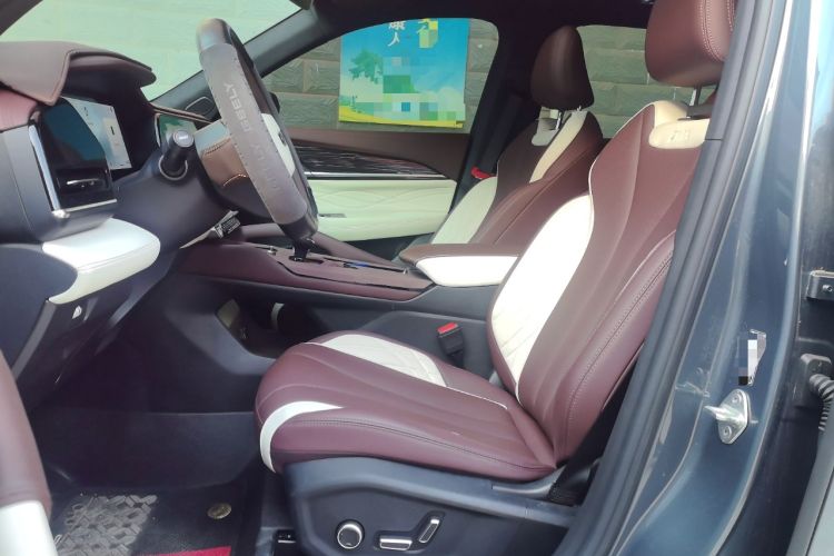 Used Geely Auto Monjaro L 2024 2.0TD High-Power Automatic Two-Wheel Drive Yunqi Version
