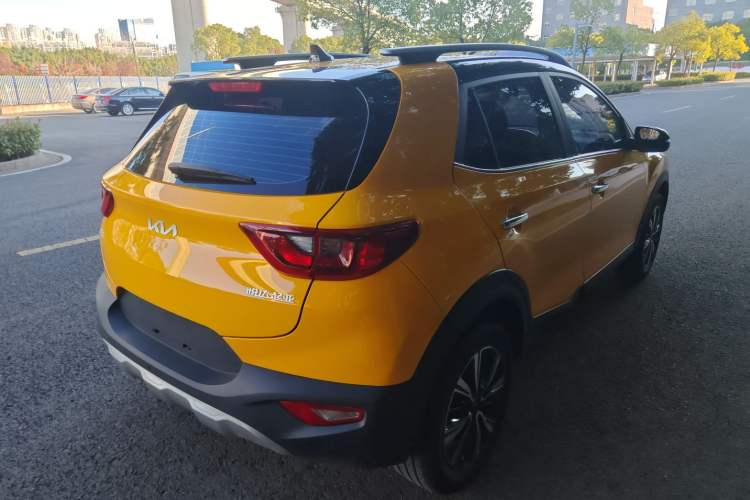 Used Kia kx1 Stonic 2021 1.4L CVT Sunroof Model
