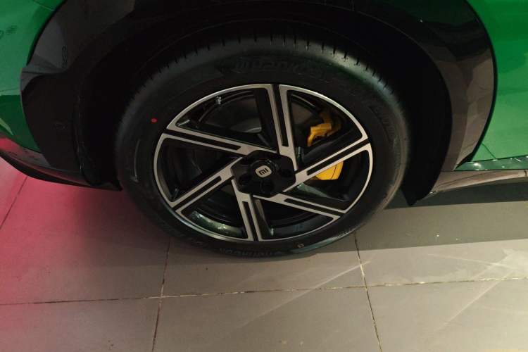 Used  YU7 2025 Ultra-Long Range Rear-Wheel Drive Version
