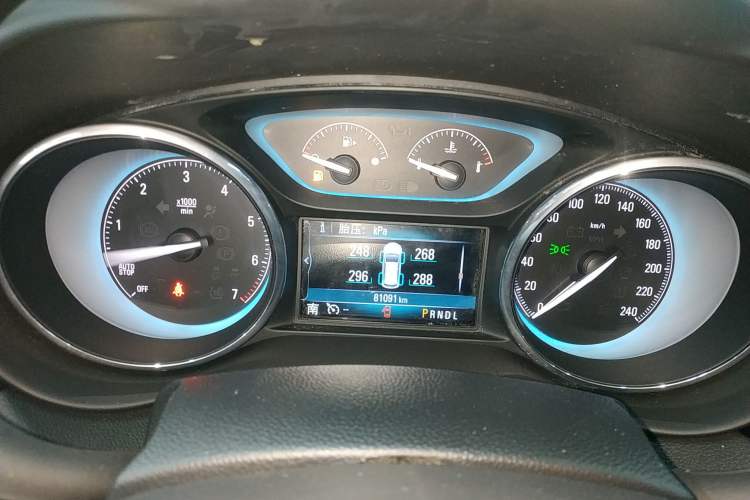 Used Buick Envision 2017 28T Four-Wheel Drive Elite Model
