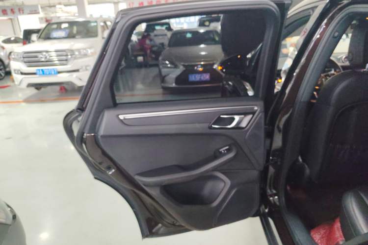 Used Porsche Macan 2018 Macan 2.0T
