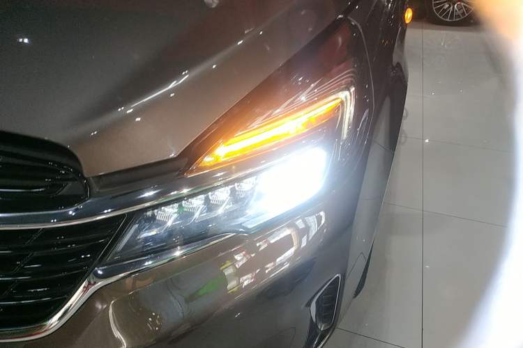 Used Buick GL8 2020 Land Business Class 652T Premium Model
