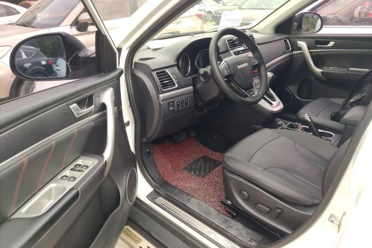 Used Haval H6 2015 Sport Edition 1.5T Automatic Two-Wheel Drive Luxury Model