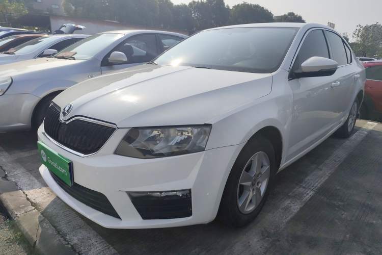 Used Skoda Octavia 2017 Classic Model 1.6L Automatic Standard Edition