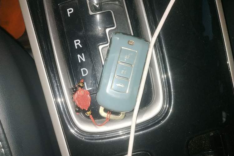 Used Mitsubishi Outlander 2019 2.4L 4x4 Zhi Xiang Edition 7 Seats China VI Standard