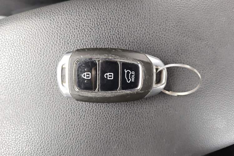 Used Hyundai ENCINO 2018 1.6T Dual-Clutch Zhilian Edition China V Standard
