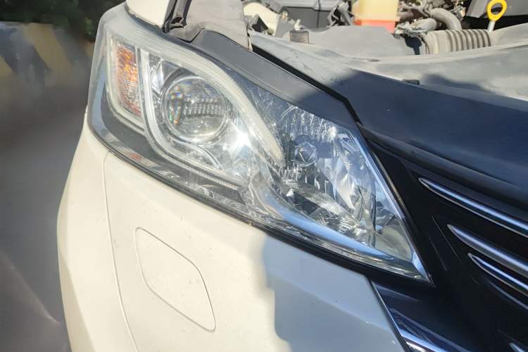 Used Toyota Crown 2015 2.0T Fashion Edition
