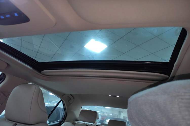 Used Toyota Camry 2019 2.0G Luxury Edition China VI Standard
