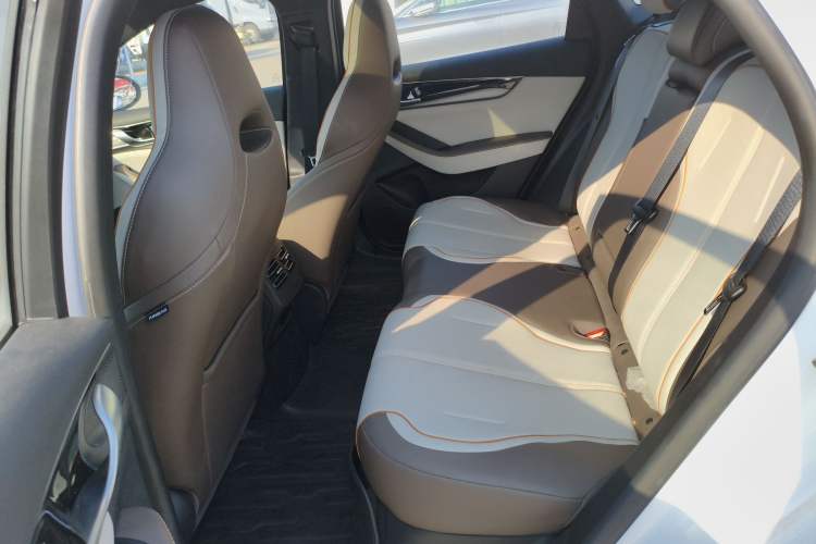 Used BYD Qin PLUS 2024 HONOR Edition DM-i 120KM Leading Model
