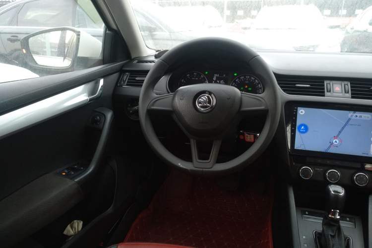 Used Skoda Octavia 2017 1.6L Automatic Front-Wheel Drive Model
