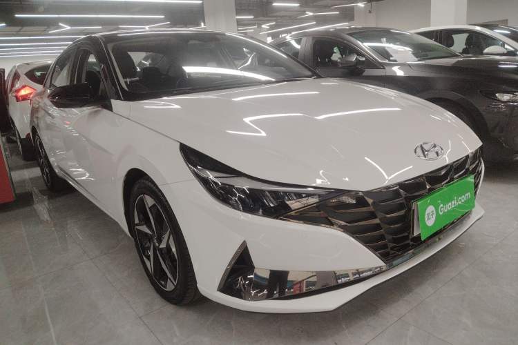 Used Hyundai Elantra 2022 1.5L CVT LUX Prestige Edition