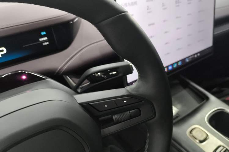 Used  SU7 2024 Rear-Drive Long-Range Intelligent Driving Version
