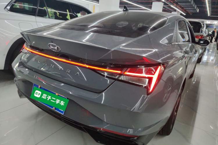 Used Hyundai Elantra 2022 1.5L CVT LUX Prestige Edition
