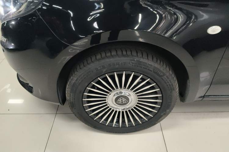 Used Mercedes-Benz V-Class 2016 V 260 Avantgarde Edition
