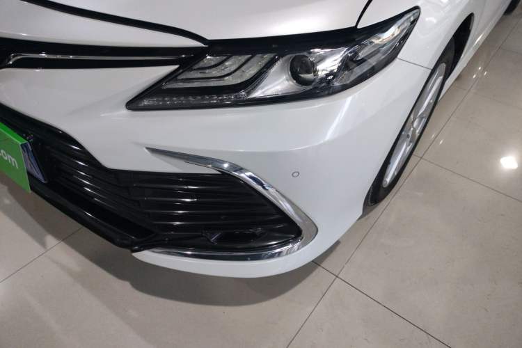 Used Toyota Camry 2021 2.0G Luxury Edition
