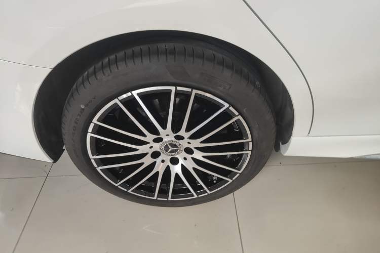 Used Mercedes-Benz C-Class 2024 Second Facelift C 260 L Sport Edition
