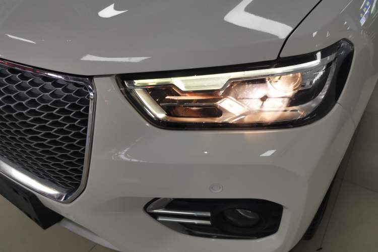 Used Haval H2s 2018 Red-Label 1.5T Dual-Clutch Luxury Model
