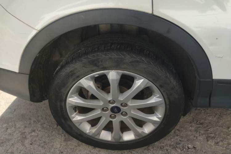 Used Ford Kuga 2015 1.5L GTDi Two-Wheel-Drive Comfort Model
