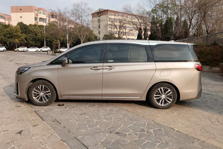 Used Buick GL8 2023 ES Lu Zun Comfort Model
