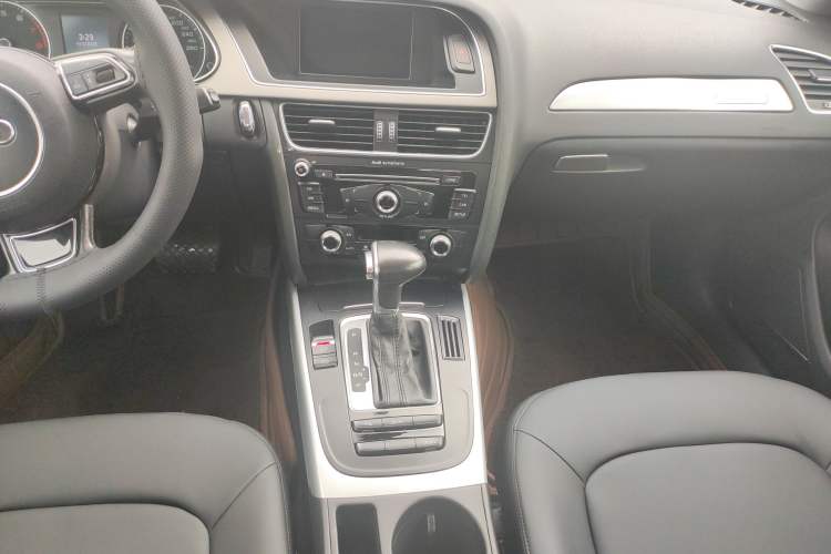 Used Audi A4L 2015 35 TFSI Automatic Standard Model
