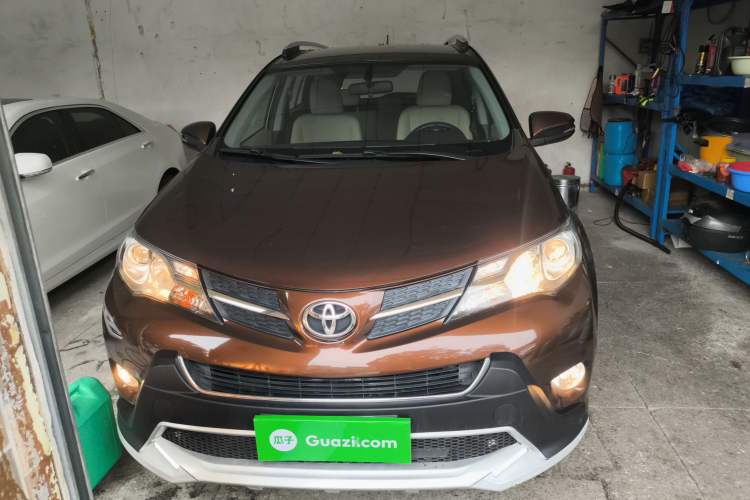 Used Toyota RAV4 2013 2.0L CVT Two-Wheel Drive Urban Edition
