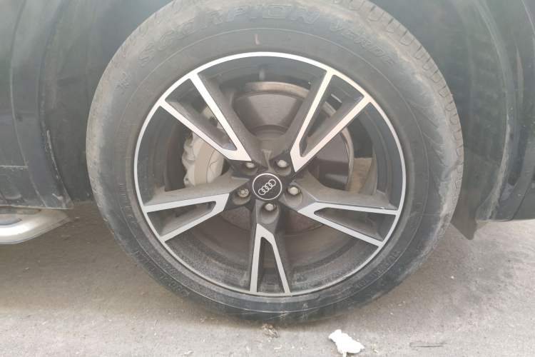 Used Audi Q5L 2023 40T Fashionable and Dynamic Edition
