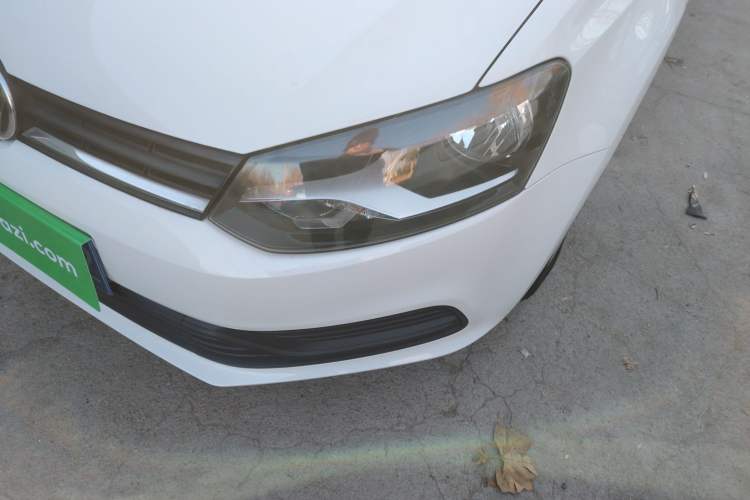 Used Volkswagen Polo 2014 1.4L Manual Fashion Edition
