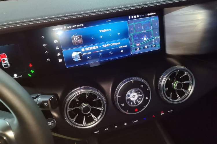 Used Tank 300 2023 City Edition 2.0T—Stylish as Ever
