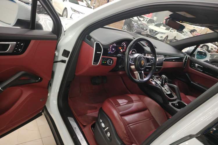 Used Porsche Cayenne 2021 3.0T U.S. specification
