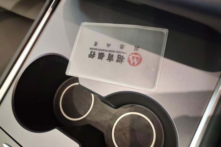 Used Tesla Model Y 2021 Long-Range All-Wheel-Drive Version 3D7