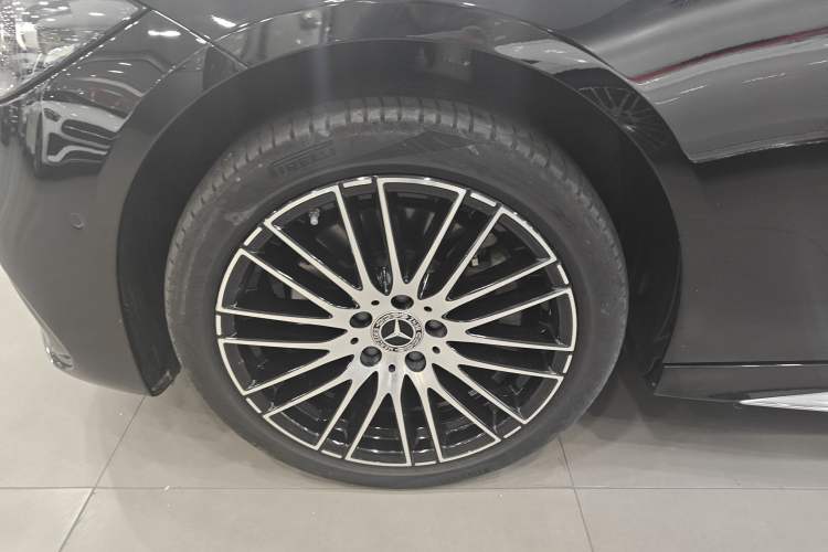 Used Mercedes-Benz C-Class 2024 Restyled C 260 L Sport Edition
