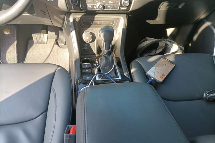 Used  Grand Commander 2018 2.0T Four-Wheel Drive Enjoyment Edition China VI
