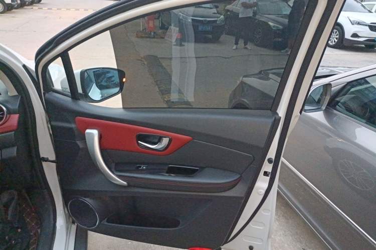 Used Haval H1 2015 1.5L AMT Luxury Model