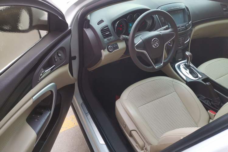 Used Buick Regal 2015 2.0L Leading Fashion Edition
