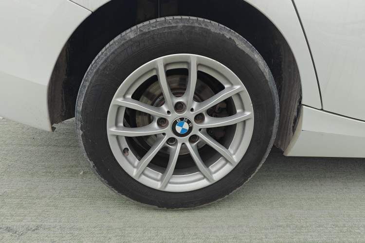 Used BMW 1 Series 2013 Facelifted 118i Leading Edition
