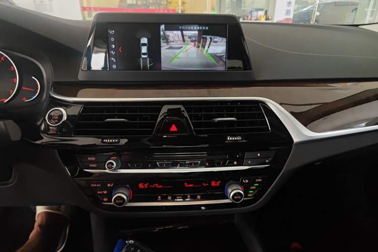 Used BMW 5 Series 2018 528Li Launch Special Edition
