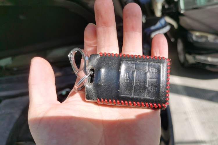 Used Chevrolet Captiva 2017 2.4L 4x4 Flagship Edition 7-Seater
