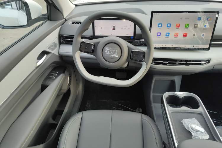 Used Bestune Yueyi 03 2025 445km Joyful Edition
